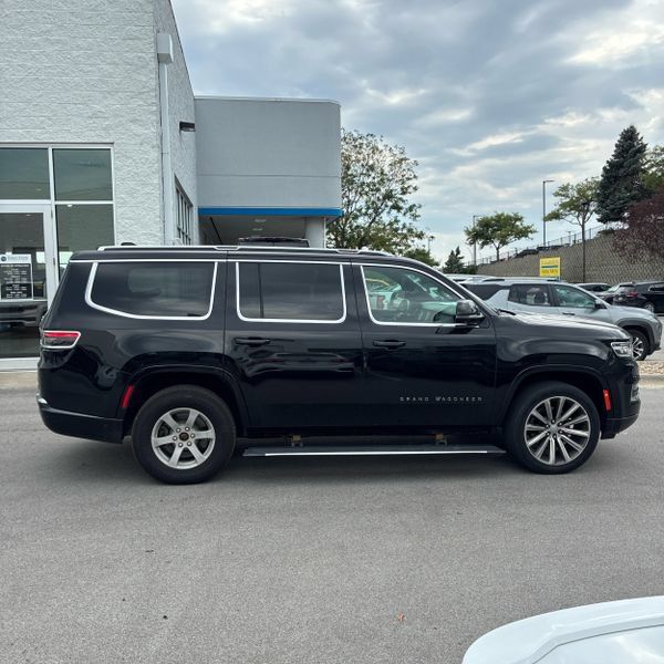 Used 2022 Jeep Grand Wagoneer Series I AWD/4WD image 4