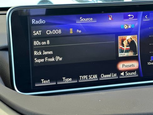 Used 2019 Lexus RX 350 AWD w/ Navigation Package image 18