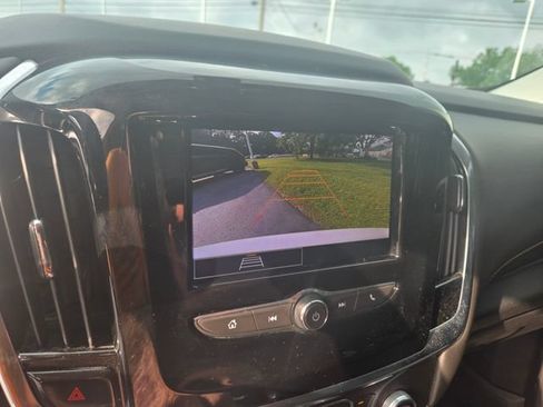 Used 2020 Chevrolet Traverse LS w/ LPO, Black Accent Package FWD image 12