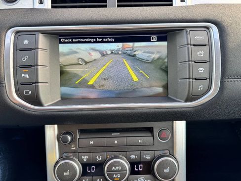 Used 2016 Land Rover Range Rover Evoque SE image 19