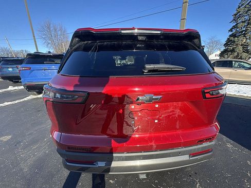 New 2025 Chevrolet Equinox ACTIV w/ Safety and Technology Package image 12