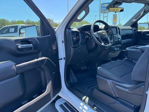 Used 2025 Chevrolet Silverado 1500 W/T RWD image 11
