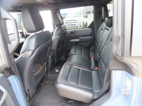 Used 2023 Ford Bronco Badlands w/ Sasquatch Package AWD/4WD image 17