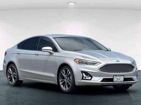Used 2019 Ford Fusion Titanium AWD/4WD image 5