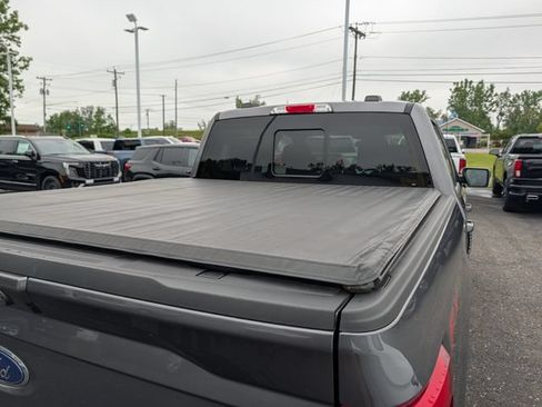 Used 2022 Ford F150 Lariat w/ Trailer Tow Package AWD/4WD image 9