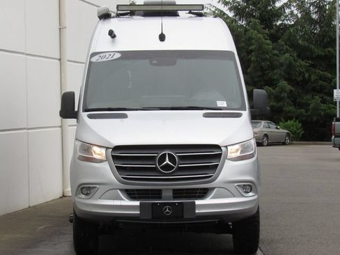 Used 2021 Mercedes-Benz Sprinter 2500 image 3