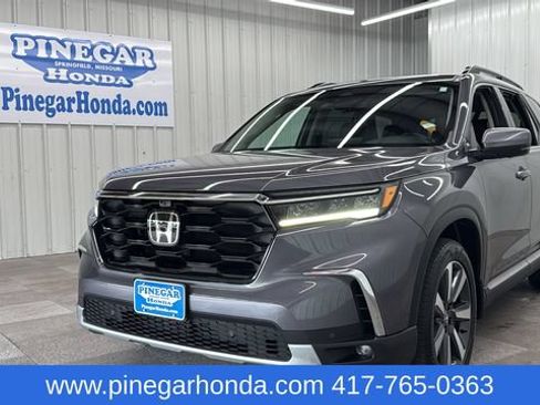 Certified 2025 Honda Pilot Elite image 1