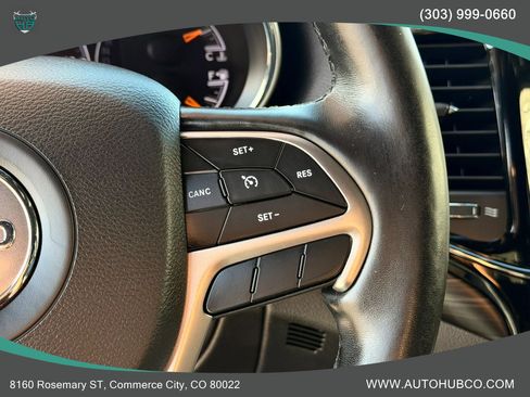 Used 2020 Jeep Grand Cherokee Altitude AWD/4WD image 17