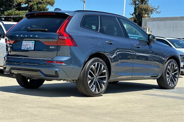 Used 2026 Volvo XC60 B5 Ultra w/ Protection Package Premier AWD/4WD image 3