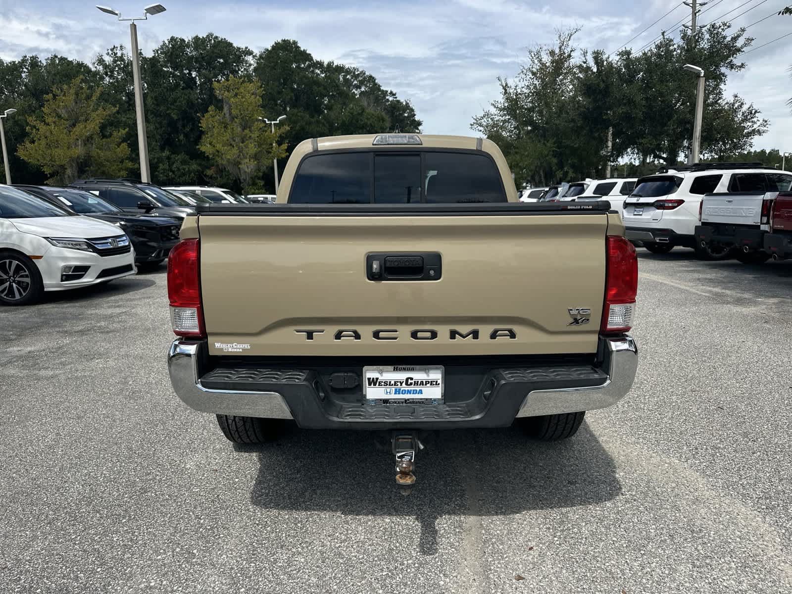 Used 2016 Toyota Tacoma SR5 w/ Towing Package RWD image 5