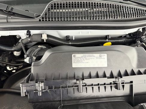 Used 2024 GMC Savana 2500 w/ Driver Convenience Package image 30