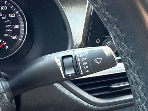 Used 2023 Kia Forte GT-Line FWD image 25