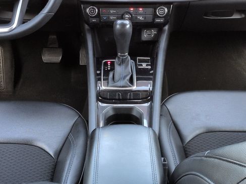 Used 2022 Jeep Compass Latitude FWD image 19