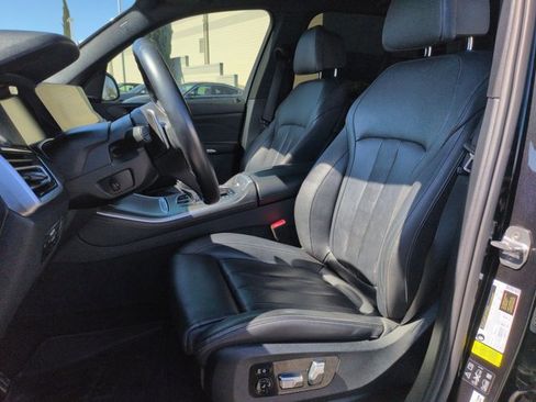 Used 2019 BMW X5 xDrive40i w/ M Sport Package image 14