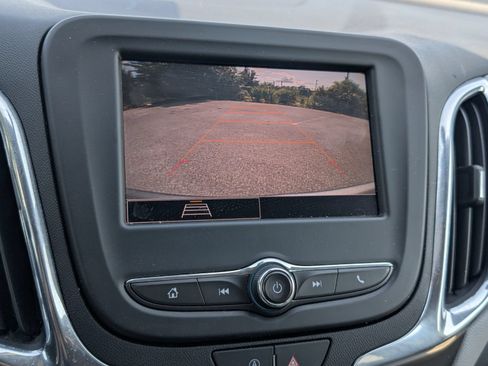Used 2023 Chevrolet Equinox LT w/ Driver Convenience Package FWD image 10