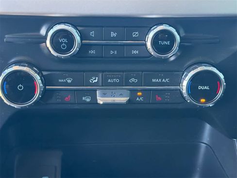 Certified 2022 Ford F150 XLT w/ Equipment Group 302A High image 28