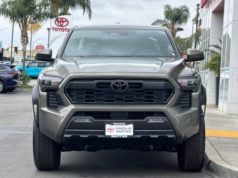 Certified 2026 Toyota Tacoma TRD Off-Road AWD/4WD image 11