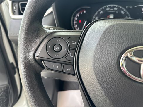 Used 2025 Toyota RAV4 LE AWD/4WD image 24