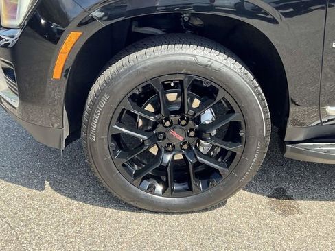 Used 2026 GMC Yukon XL Elevation image 10