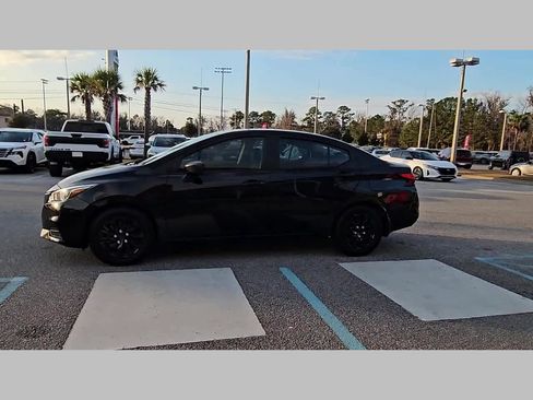 Used 2020 Nissan Versa S image 25