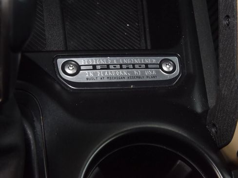 Certified 2025 Ford Bronco Badlands AWD/4WD image 33