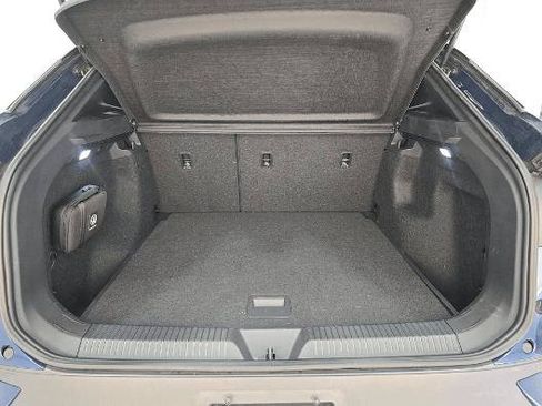 Used 2023 Volkswagen ID.4 Pro RWD image 9