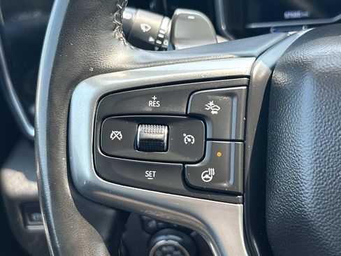 Used 2023 Chevrolet Silverado 1500 LTZ AWD/4WD image 41