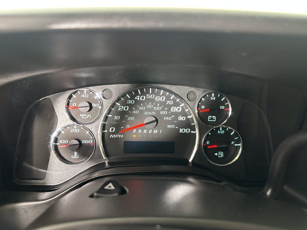 Used 2015 Chevrolet Express 3500 LT w/ LT Preferred Equipment Group RWD image 20