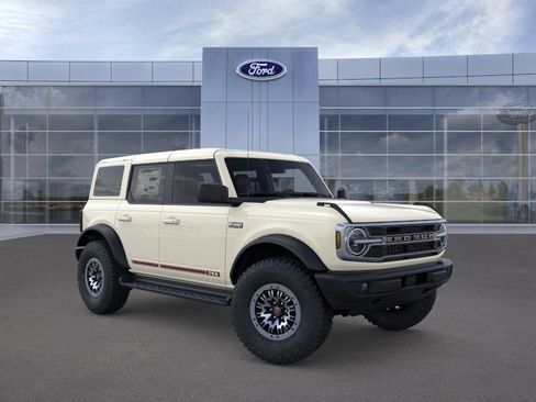 New 2026 Ford Bronco Outer Banks w/ Sasquatch Package AWD/4WD image 7