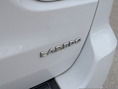 Used 2021 Jeep Grand Cherokee Laredo AWD/4WD image 10