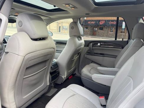 Used 2017 Buick Enclave Leather image 22
