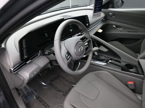 Certified 2026 Hyundai Elantra Sport w/ Cargo Package image 10