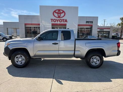 Used 2020 Toyota Tacoma SR RWD image 8