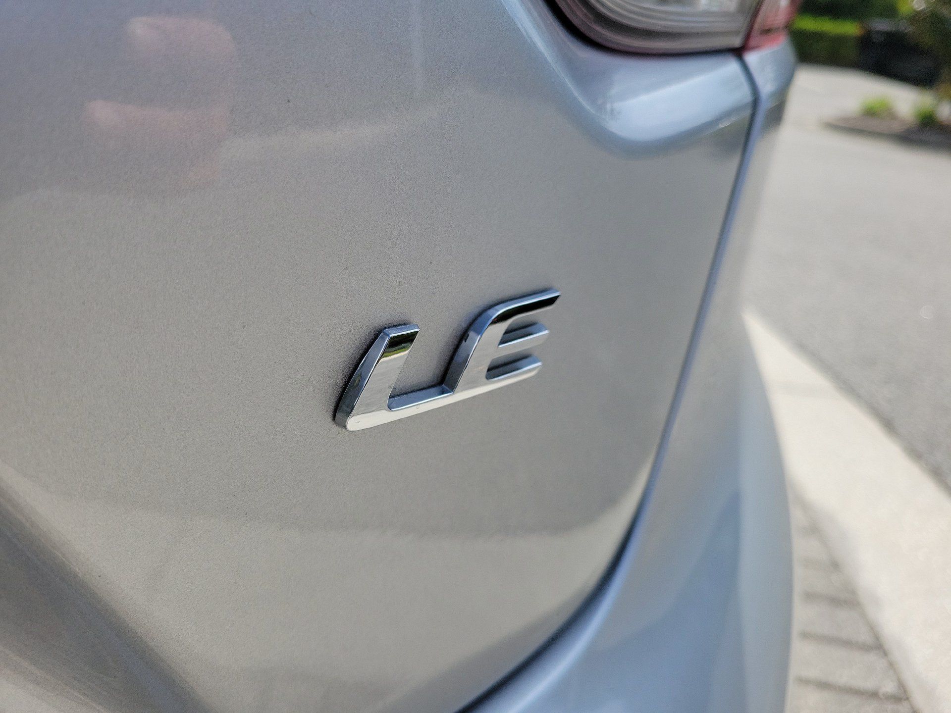 Used 2025 Toyota Corolla LE FWD image 12