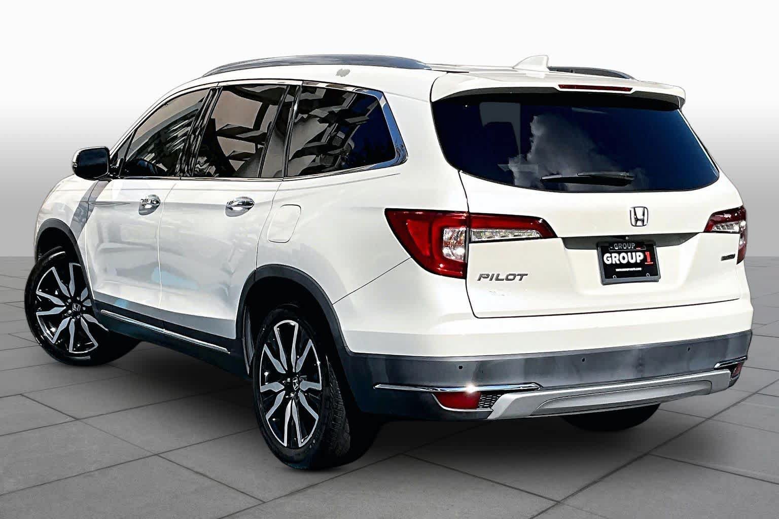 Used 2019 Honda Pilot Touring image 12