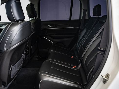 Used 2023 Jeep Grand Cherokee 4WD 4xe image 35