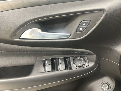 Used 2024 Buick Envista Sport Touring w/ Convenience I Package image 11