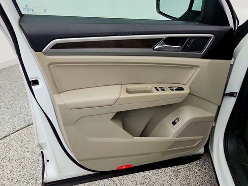 Used 2018 Volkswagen Atlas SE FWD image 10
