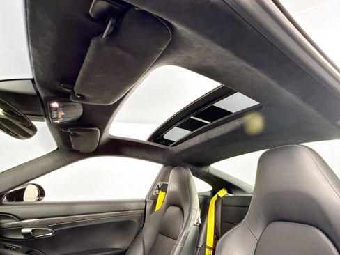 Used 2014 Porsche 911 Turbo S AWD/4WD image 14