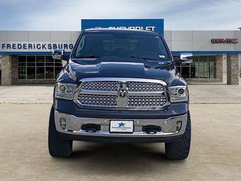 Used 2017 RAM 1500 Laramie w/ Convenience Group AWD/4WD image 8