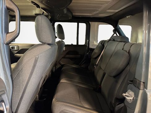 Used 2025 Jeep Wrangler Unlimited Sahara w/ Safety Group image 24