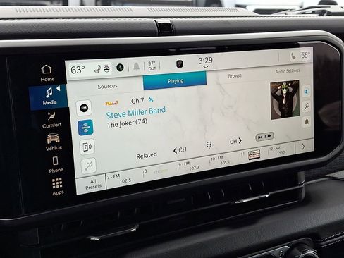 Certified 2025 Jeep Wrangler Unlimited Rubicon 4xe w/ Safety Group image 18