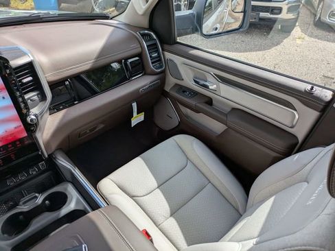 New 2026 RAM 1500 Laramie w/ Advanced Safety Group II AWD/4WD image 17