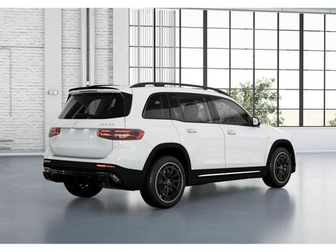 Used 2026 Mercedes-Benz GLB 35 AMG 4MATIC image 20