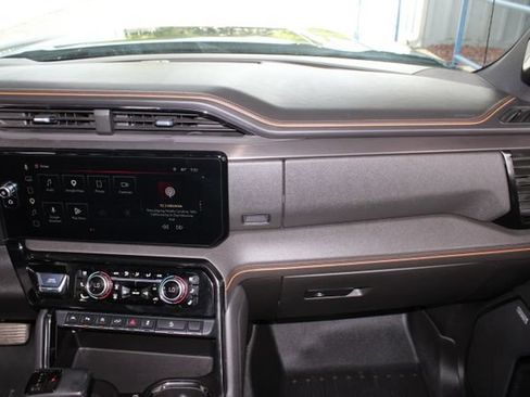 Used 2023 GMC Sierra 1500 AT4 w/ AT4 Premium Package AWD/4WD image 25