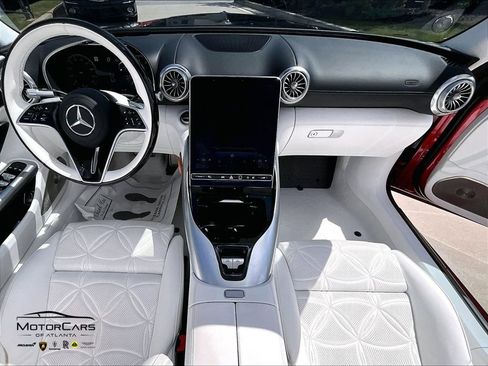 Used 2026 Mercedes-Benz Maybach SL 680 image 13