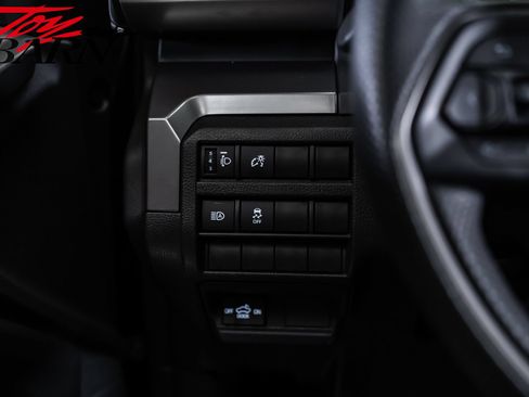 Used 2025 Toyota Tacoma TRD Off-Road AWD/4WD image 23