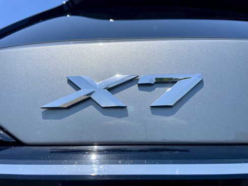 Used 2024 BMW X7 xDrive40i w/ Premium Package AWD/4WD image 35