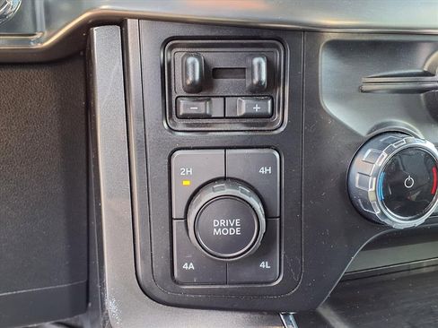 Used 2023 Ford F150 Lariat w/ Equipment Group 502A High image 31