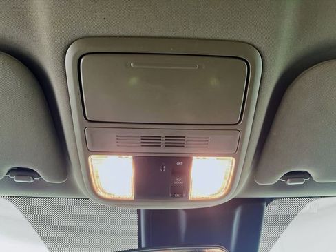 Used 2019 Honda Odyssey EX image 19